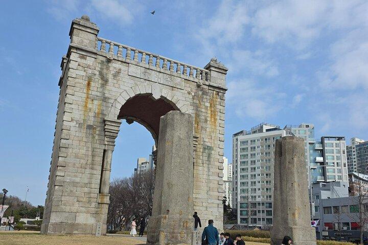 Seoul Walking Tour Korean War History and City Highlights