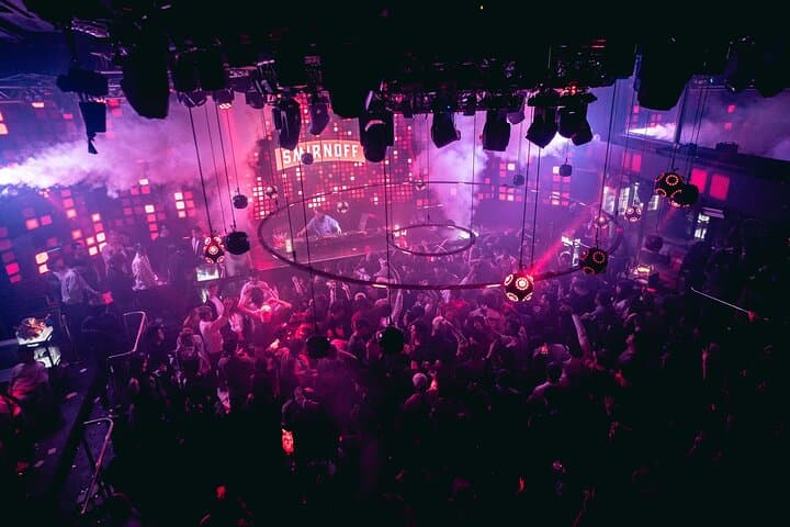 Tokyo Shinjuku: WARP Nightclub Admission Ticket (For Foreign)