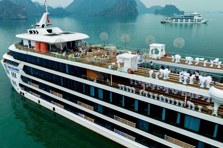 Best Halong Bay Day Trip from Ha Long City with Luxury Cruise