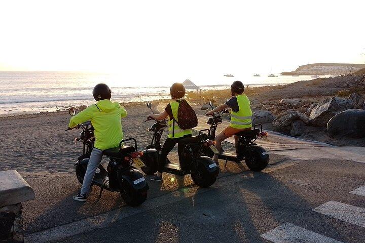 Maspalomas - Meloneras : e-Scooter 2 seat Sunset Guided Tour