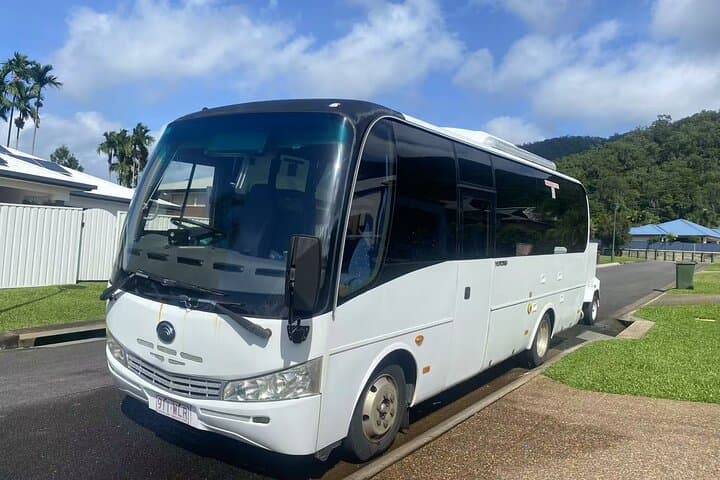 Cairns Airport Private Transfer: Door-to-Door to/from City Hotels