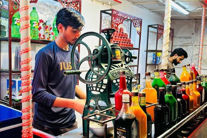 Private Lahore Complete Night Food Tour