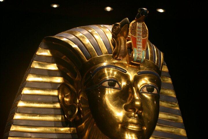 Cairo Trip Pyramids & Egyptian Museum by Bus from Sharm El Sheikh