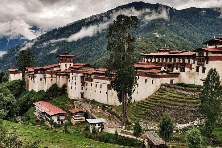 7 Days Shared Bhutan Guided Tour from Thimphu