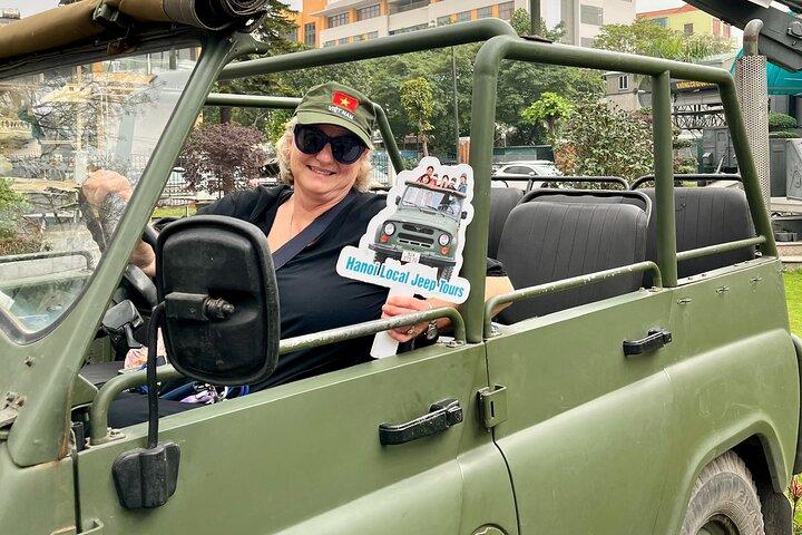 Hanoi City Half-day Jeep Tour: Hanoi Food, Culture, Sight and Fun