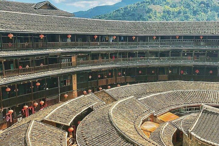 Private Transfer between Xiamen City and Yongding Hakka Tulou