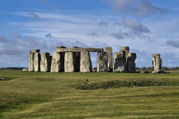 Private Stonehenge, Avebury & Mystical Car Tour + Guide