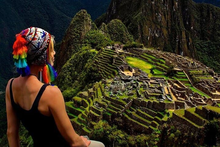 A Day at Machu Picchu, Journey to the Heart of the Andes