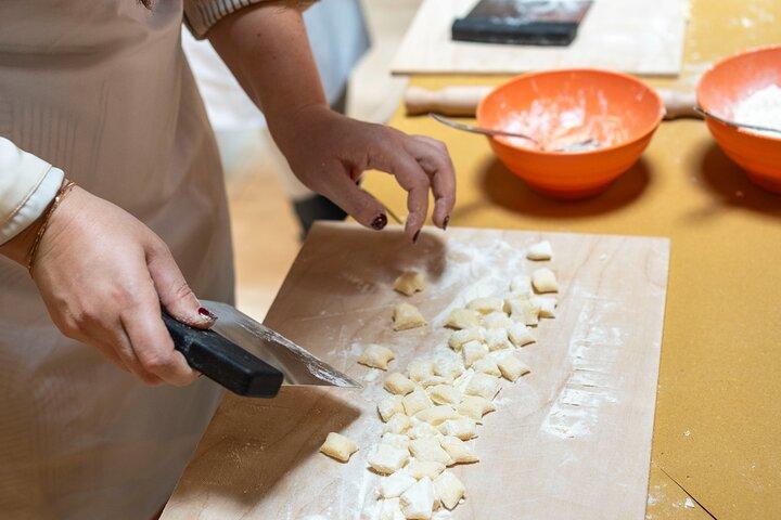 Rome: Pasta and tiramisu class with wine pairing at Come Na Vorta