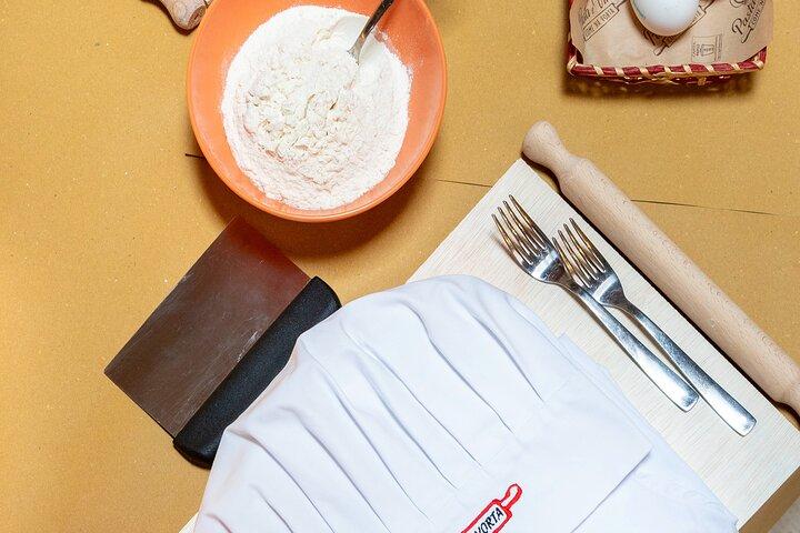 Rome: Pasta and tiramisu class with wine pairing at Come Na Vorta