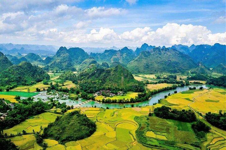 Hanoi Discovery Multi day Tour by Bus