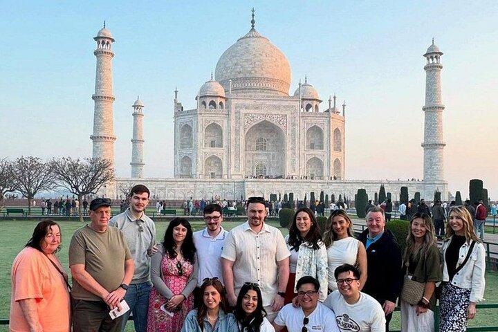 Sunrise Taj Mahal and Agra Tour - From Delhi