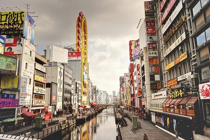 Osaka Half Day Walking Tour with an Expert Local Guide