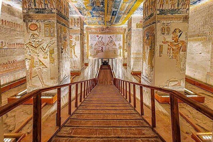 Private 2- half Day Tour in Luxor east and west bank