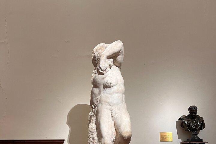 Skip-the-Line Ticket Accademia Gallery & Michelangelo's David