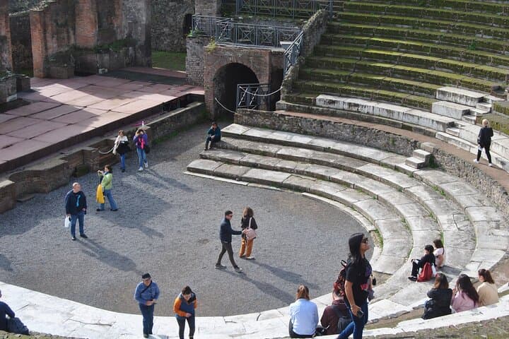 Guided tour of Pompeii without stress