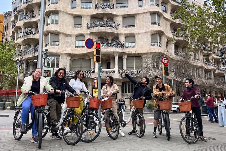 Private Bike Tours - Customizable Route, Top Barcelona Highlights