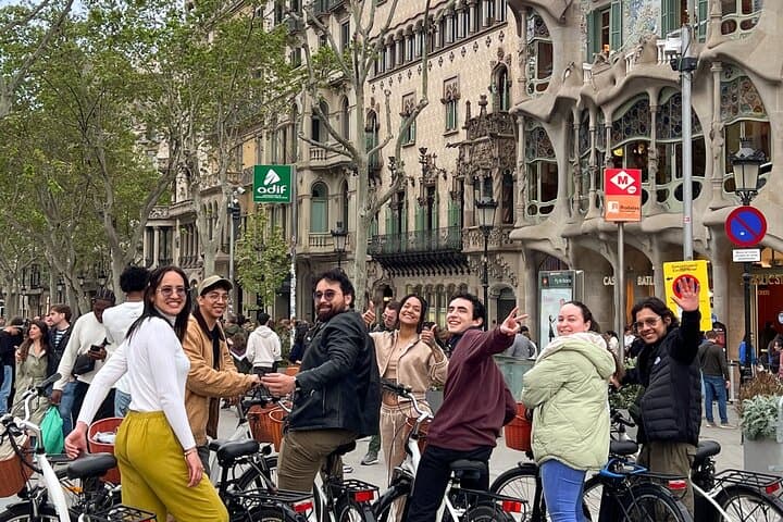Private Bike Tours - Customizable Route, Top Barcelona Highlights