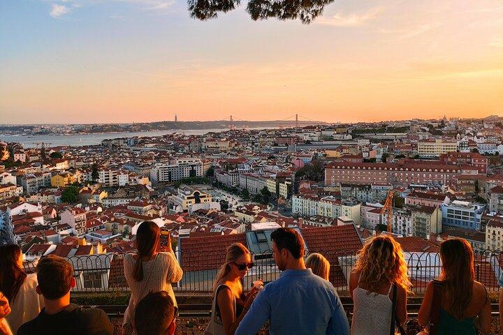 4 hour Lisbon Half Day Tour - The Essencial with "Ginjinha Taste"