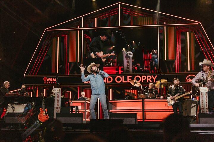 Grand Ole Opry VIP Experience: Admission with Lounge Access and Artist Visit