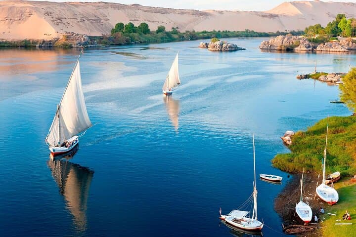 1 hour Private Sunset Nile River Sailboat in Luxor