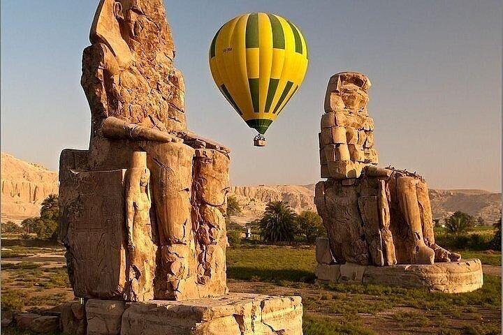 Private 2- half Day Tour in Luxor east and west bank