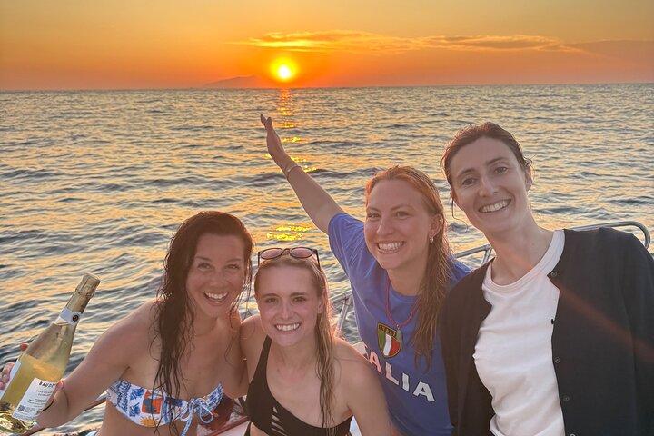 Sorrento Sunset Experience With Prosecco, Limoncello and Snacks