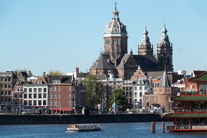 Amsterdam: 75-Minute Luxury Canal Cruise with Local Skipper