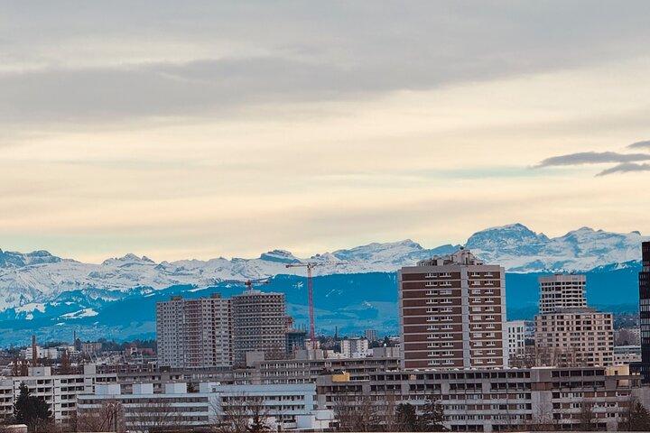 Zurich Adventure : Walking tour, Lake Cruise and Cable Car
