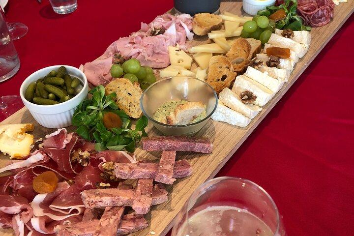 Chablis-Burgundy Wine Day from Paris with 8 Tastings & Lunch