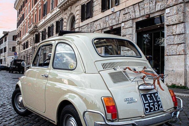 Rome: Retro Fiat 500 Car Tour with Pro Photographer