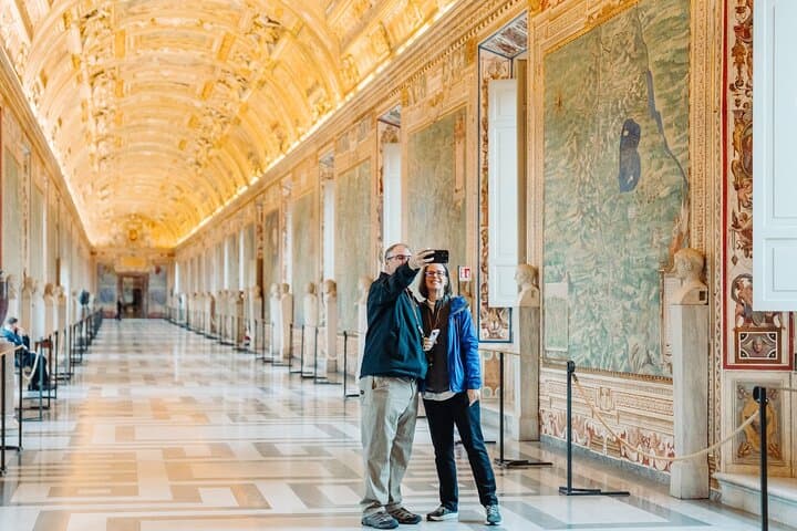 Exclusive Vatican: Empty Sistine Chapel Morning or Evening Tour