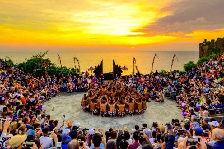 Bali Sunset: Uluwatu Temple - Kecak Dance- Jimbaran Bay