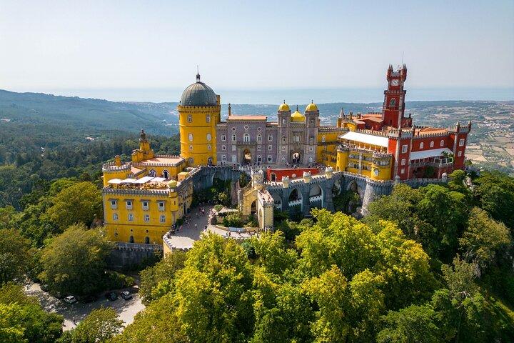Small Group Tour: Sintra, Pena Palace, Moorish Castle & Cascais
