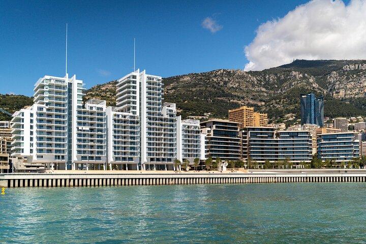 Discovery DE the Principality from the sea