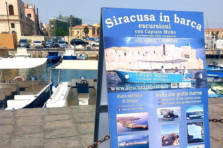 Syracuse Ortigia and Sea Caves Boat Tour with Captain Mirko
