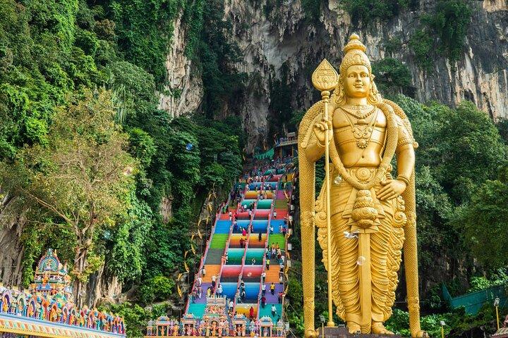 Batu Cave and Kuala Lumpur Heritage Tour by Train and Walking