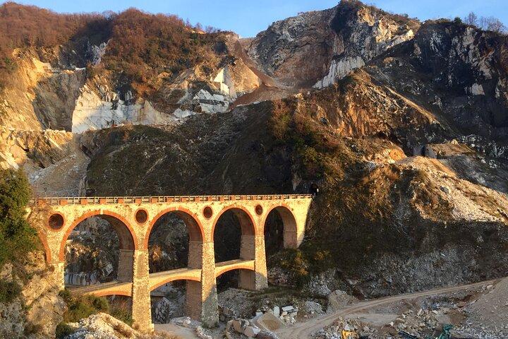 Private Tour of Carrara Marble Quarries with Aperitivo at Sunset