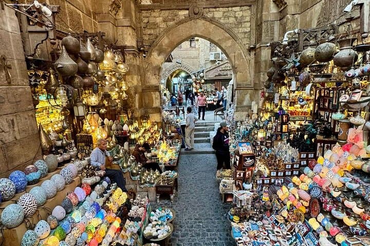 Cairo VIP Tour: Pyramids, Sphinx, Grand Egyptian Museum & Bazaar
