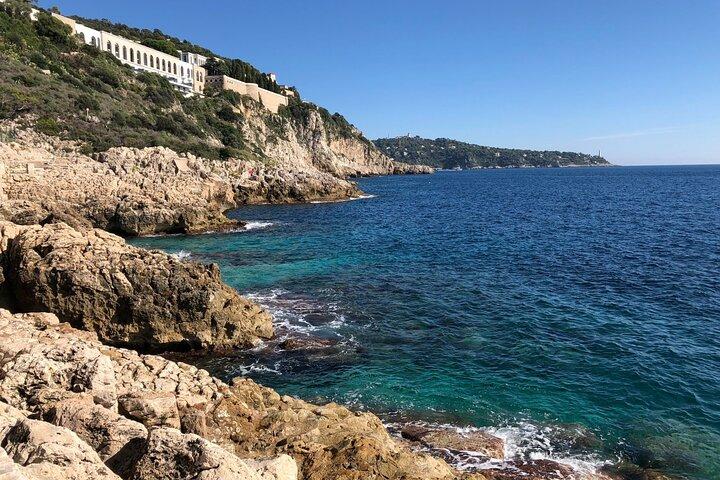 Sunny Hike from Nice to Villefranche with a Chill at the Beach