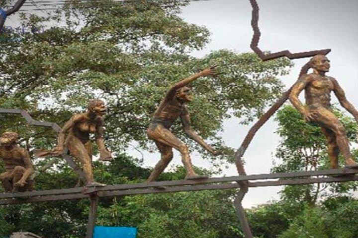 Nairobi National Museum and Snake Park Guided Tour