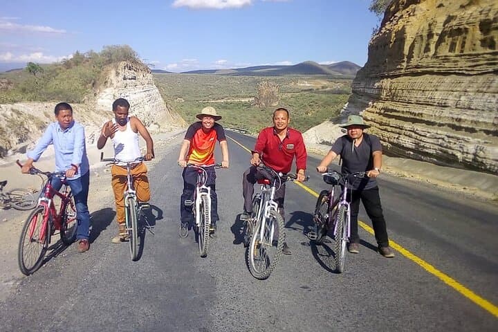 Day Tour to Hell's Gate and Lake Naivasha from Nairobi