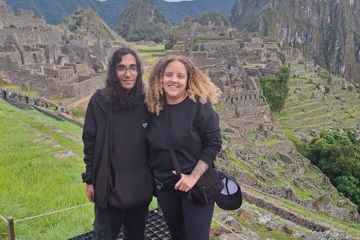 Sacred Valley and Machu Picchu Tour 2 Days and 1 Night