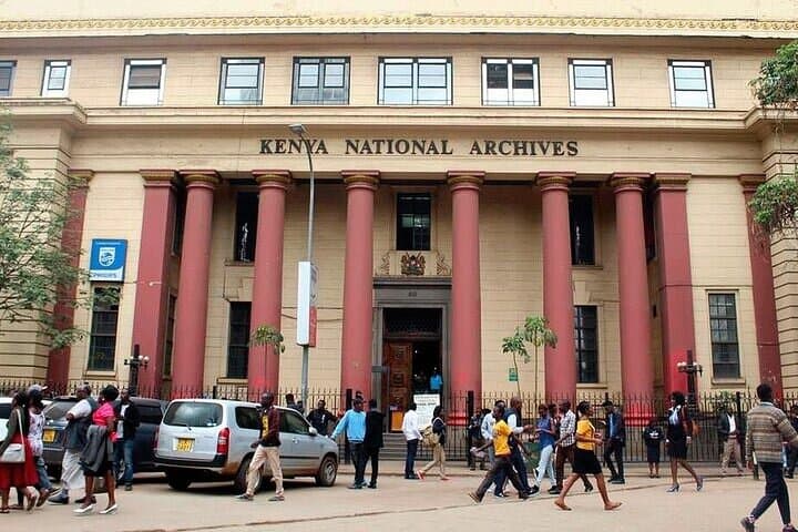 Nairobi City Sightseeing Guided Tour with Lunch at Carnivore