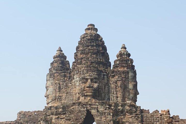 Full Day Angkor Wat Temples Tour with Pickup