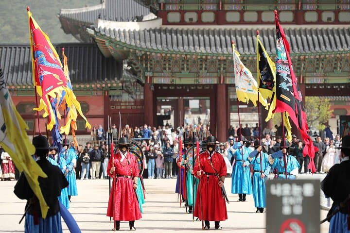 Seoul Heritage & Modernity Tour