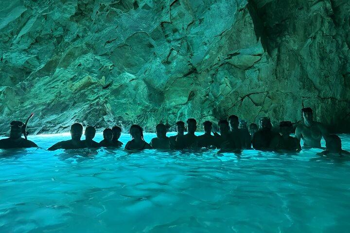 Snorkeling Expedition to Grama Bay,Smugglers Canyon & Blue Cave