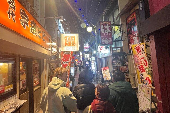 Solo Travelers Unite in Tokyo