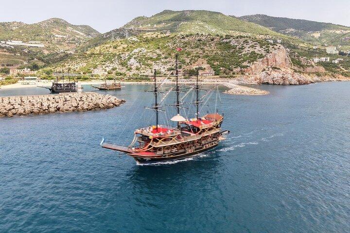 All Inclusive Alanya Pirate Boat Tour with Lunch and Drinks