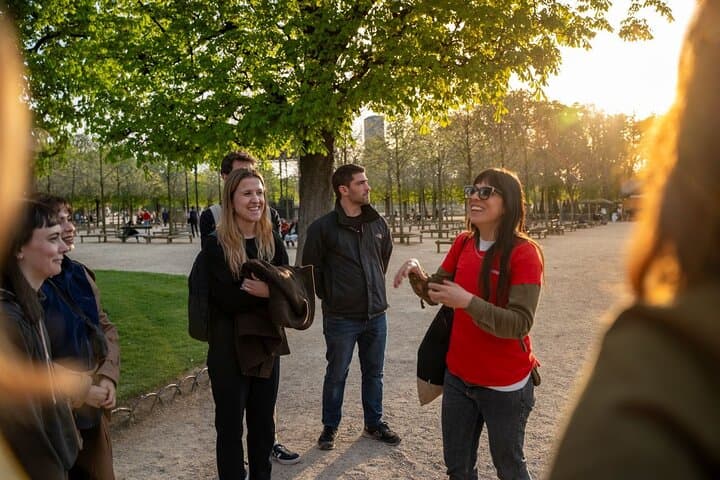 Paris Left Bank Walking Tour: Landmarks, Stories & Pastry